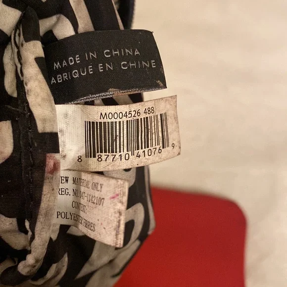 Marc Jacobs accessory  case - Picture 15 of 15